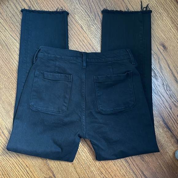 FRAME Le Bardot Straight Mid Rise Jeans in Film Noir Black.Rise 10”, inseam 26”. - Picture 4 of 6